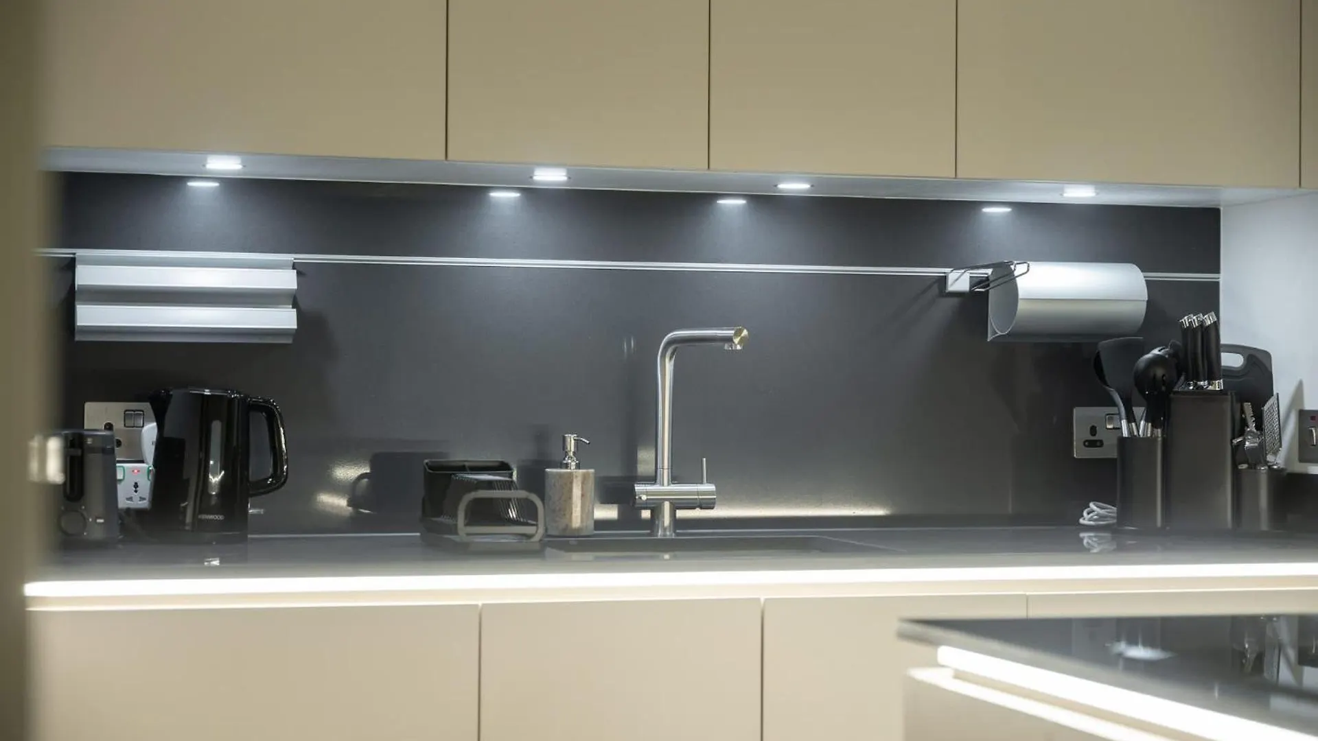Luxury 2Br Apartment With Full Burj Khalifa View 2-Min Walk To Dubai Mall