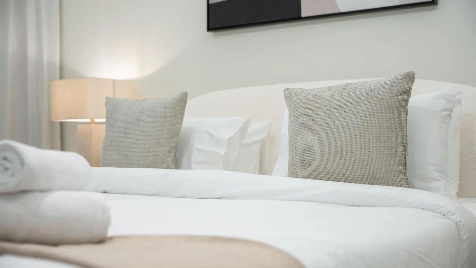 2Br In Downtown - Sleeps 4 With Iconic Burj Views Apartment Dubai